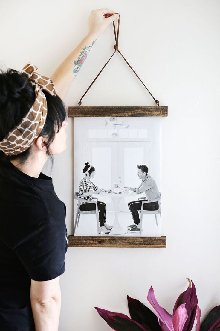 [ad_1]

Make your own wood frame poster hanger! (click through for tutorial
Source by hollymariegibbs
[ad_2]
			
			…