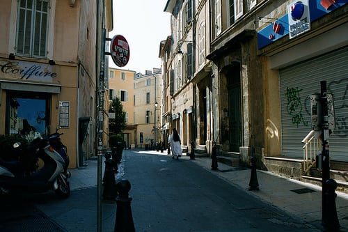 Posté par wck  sur 2005-12-31 17:00:30 
    Tagged:  , aix-en-provence , provence , france , summer , graffiti 
[ad_1]
[ad_2]…