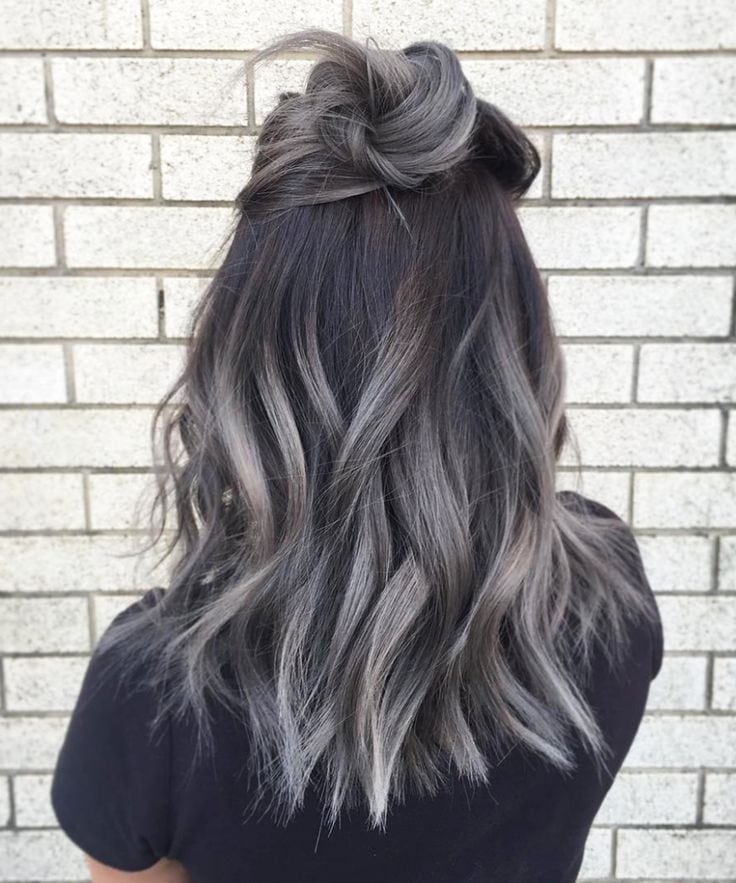 [ad_1]

Dig yourself out of the hole of hair boredom and find your next look right here.
Source by madelonnoordover
[ad_2]
			
			…