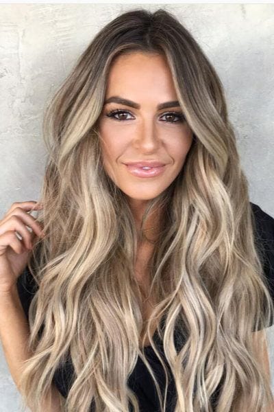 [ad_1]

This beige bronde look is pure summer hair goals!
Source by daisyyx
[ad_2]
			
			…